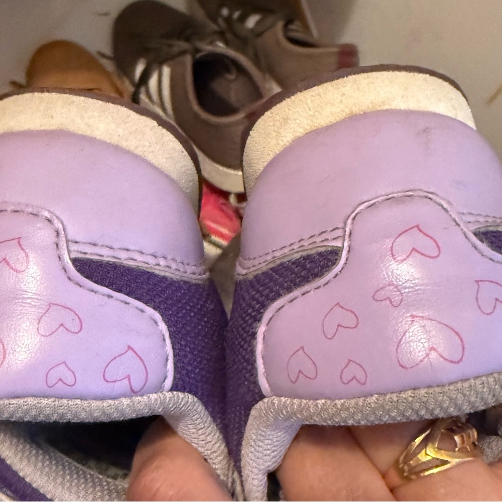 Adidas Girls Purple Pink Velcro Sneakers Size 9 Toddler Athletic - Picture 10 of 10